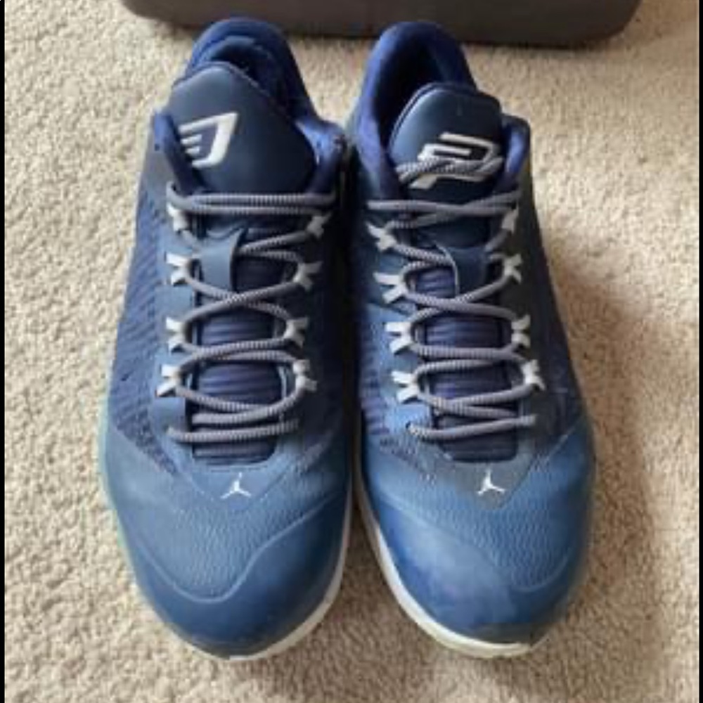 Chris Paul basketball shoes